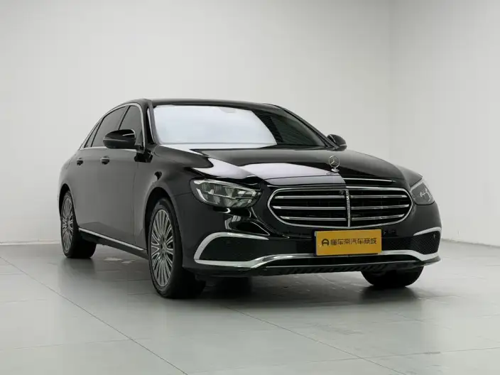 Mercedes-Benz E-Class 2023 Model E 300 L Luxury Model sedan – фото 3