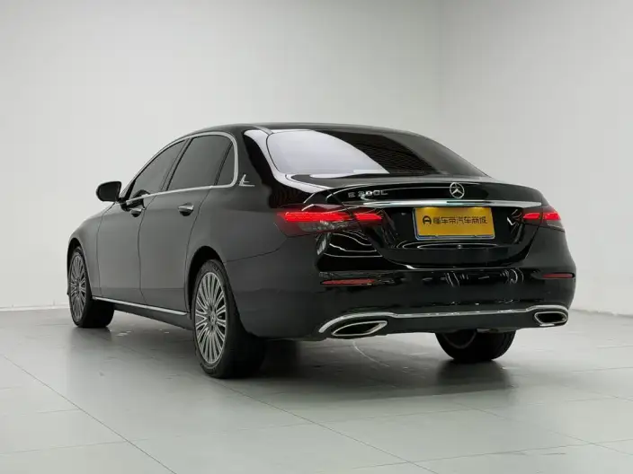Mercedes-Benz E-Class 2023 Model E 300 L Luxury Model sedan – фото 5