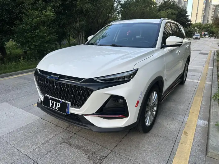 Changan Auchan X7 PLUS 2022 Model 1.5T Automatic Blue Whale Edition Luxury Model – фото 1