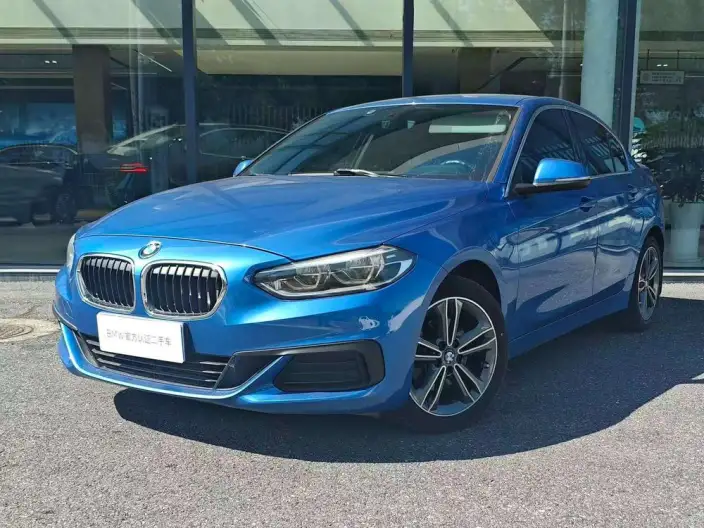 BMW 1 Series 2020 Model 120i Fashion Model – фото 1