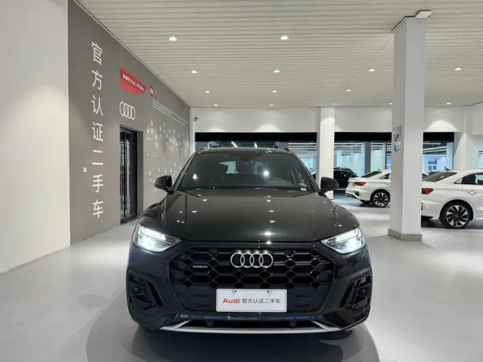 Audi Q5L 2025 Model 40TFSI Luxury Dynamic Model – фото 2