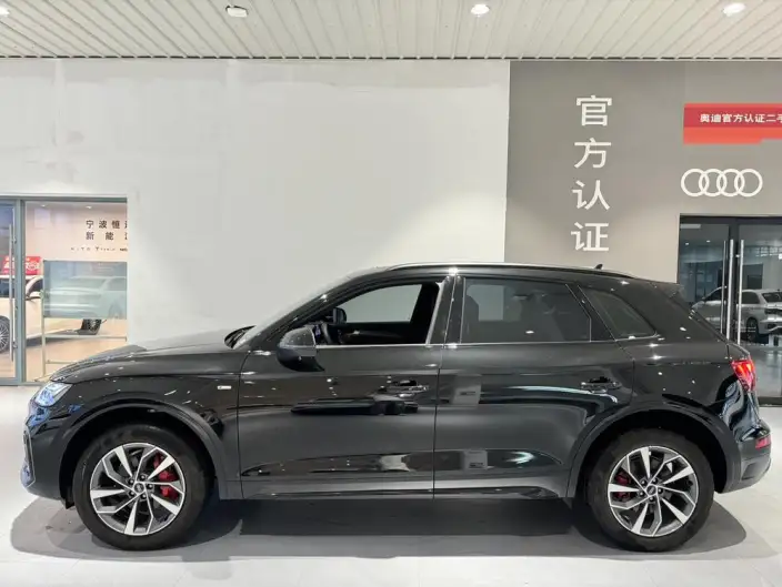 Audi Q5L 2025 Model 40TFSI Luxury Dynamic Model – фото 3