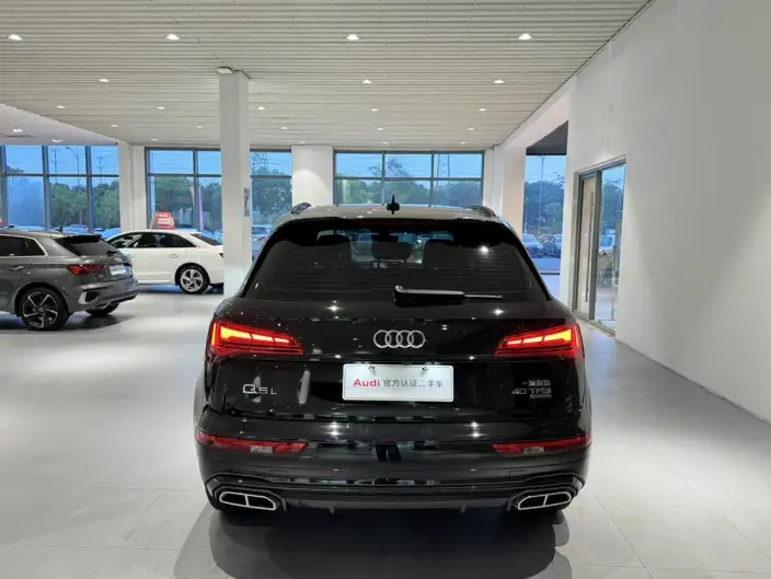Audi Q5L 2025 Model 40TFSI Luxury Dynamic Model – фото 4