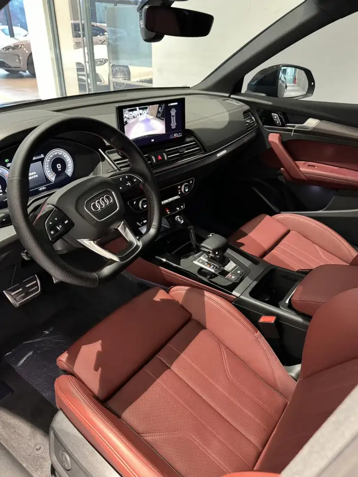 Audi Q5L 2025 Model 40TFSI Luxury Dynamic Model – фото 10