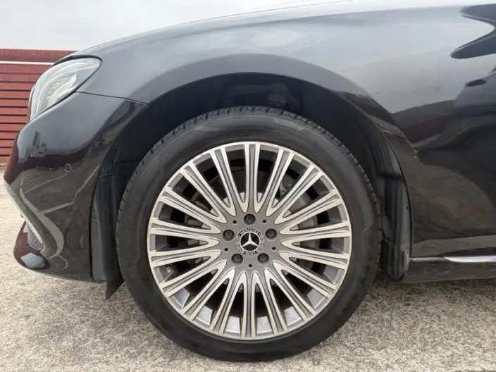 Mercedes-Benz E-Class 2020 Model E 300 L Fashion Model – фото 7