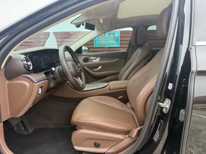 Mercedes-Benz E-Class 2020 Model E 300 L Fashion Model – фото 9