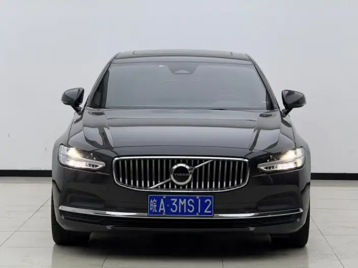 Volvo S90 2023 Model B5 Smart Range Deluxe Edition – фото 2