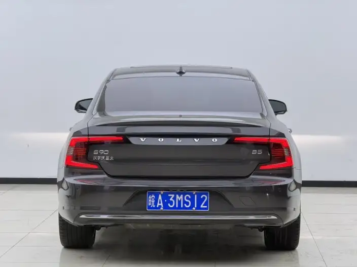 Volvo S90 2023 Model B5 Smart Range Deluxe Edition – фото 5