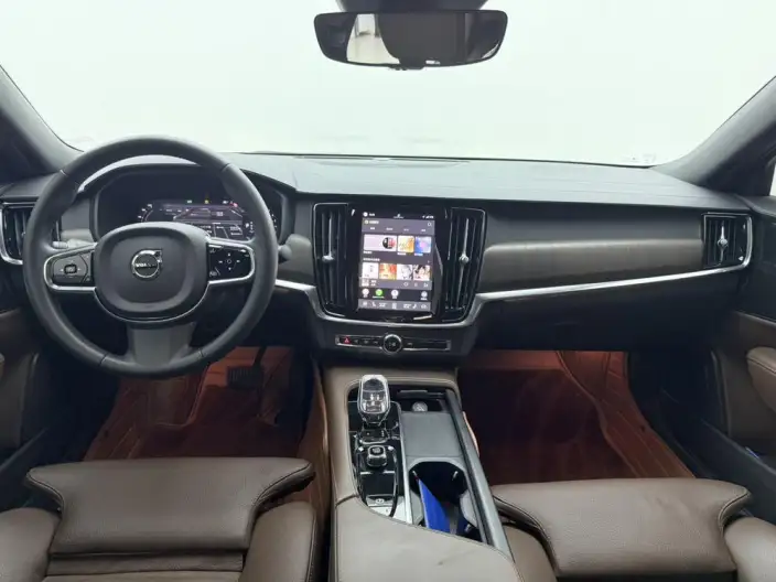 Volvo S90 2023 Model B5 Smart Range Deluxe Edition – фото 7