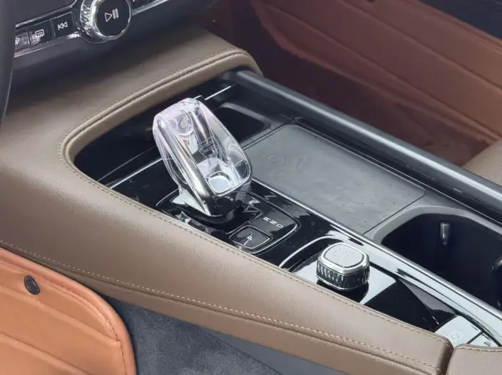 Volvo S90 2023 Model B5 Smart Range Deluxe Edition – фото 8