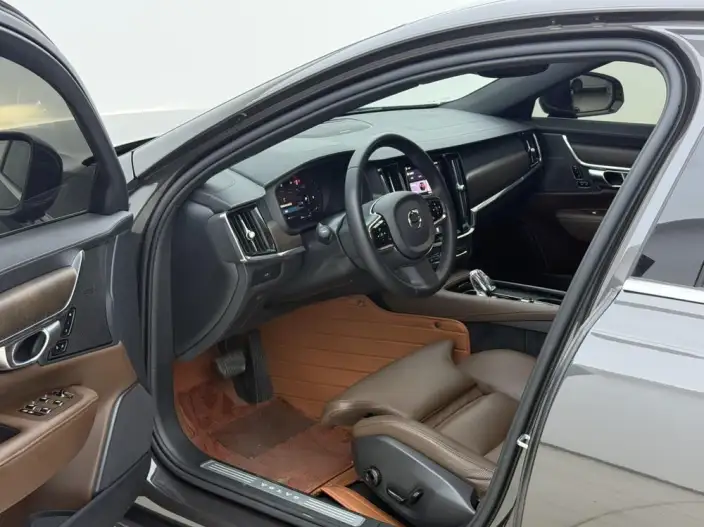 Volvo S90 2023 Model B5 Smart Range Deluxe Edition – фото 9
