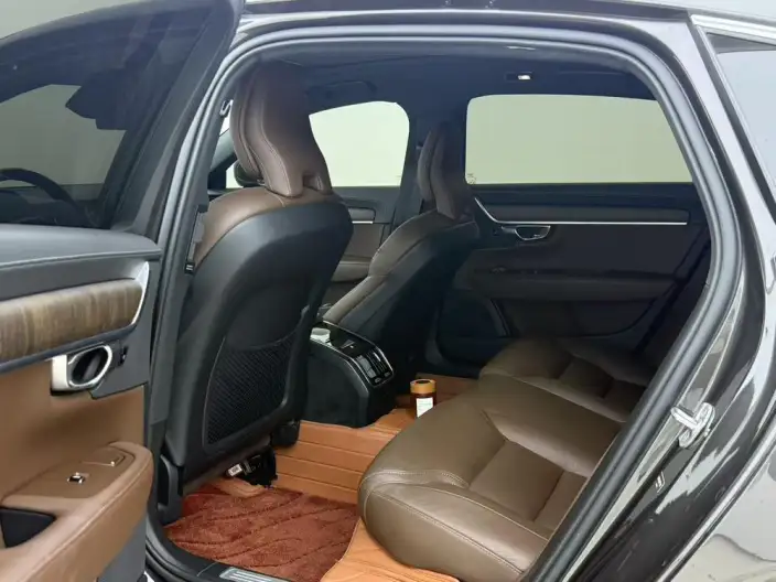 Volvo S90 2023 Model B5 Smart Range Deluxe Edition – фото 10