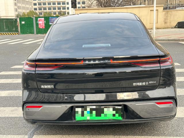 Geely Galaxy E8 PHEV 2025 130km EM-i Prestige Edition – фото 7