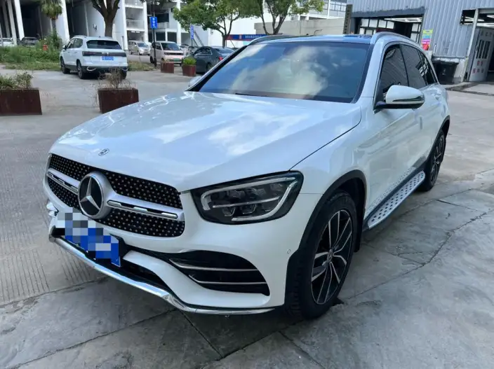 Mercedes-Benz GLC 2020 Model GLC 260 L 4MATIC Luxury Model – фото 1