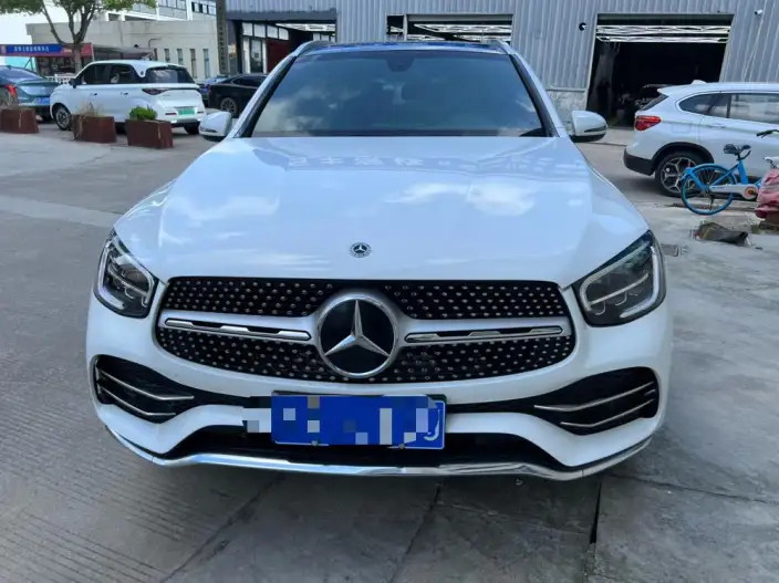 Mercedes-Benz GLC 2020 Model GLC 260 L 4MATIC Luxury Model – фото 2