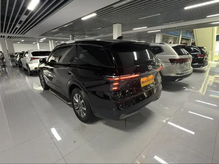 Ford Edge 2023 Model Ford Edge L 2.0T EcoBoost 2WD VII seat Luxury Model – фото 5