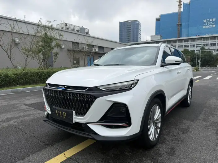 Changan Auchan X7 PLUS 2022 Model 1.5T Automatic Blue Whale Edition Luxury Model – фото 1
