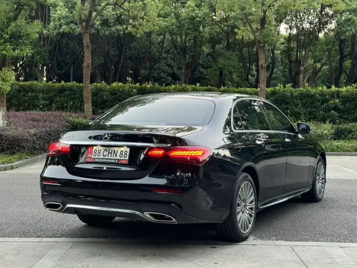 Mercedes-Benz E-Class 2023 Model E 300 L Fashion Model sedan – фото 4