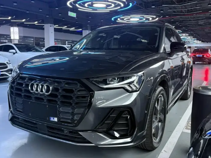 AUDI Q3 2021 Model 35 TFSI Fashion Dynamic Model – фото 1