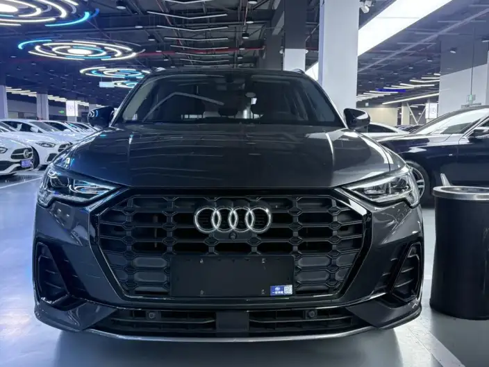 AUDI Q3 2021 Model 35 TFSI Fashion Dynamic Model – фото 2