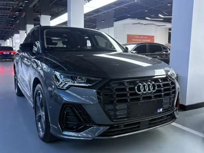 AUDI Q3 2021 Model 35 TFSI Fashion Dynamic Model – фото 3