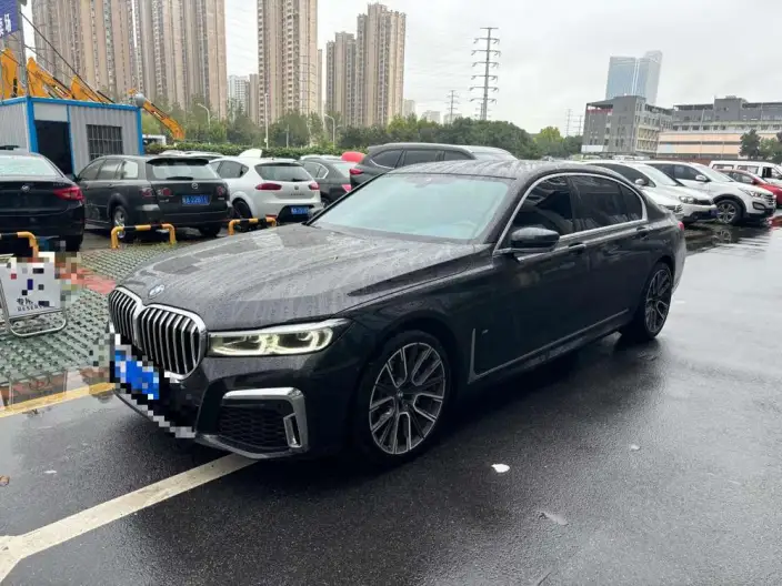 BMW 7 Series 2021 Model 730Li M Sports Set – фото 1