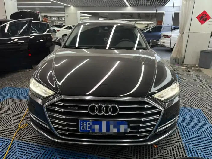 Audi A8 2021 Model A8L 50 TFSI quattro Comfort Model – фото 2