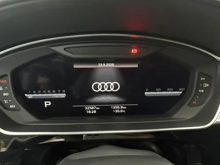 Audi A8 2021 Model A8L 50 TFSI quattro Comfort Model – фото 9