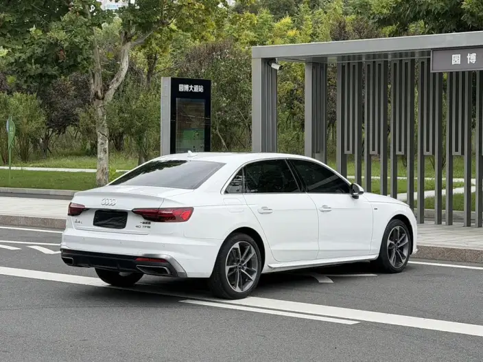 Audi A4 L 2024 Model 40 TFSI Fashion Dynamic Model – фото 6