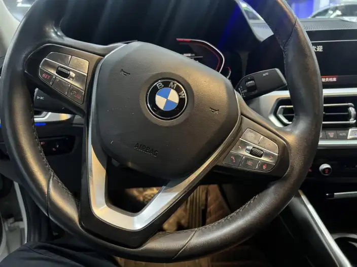 BMW 3 Series 2020 Model 325Li First Edition Edition – фото 7