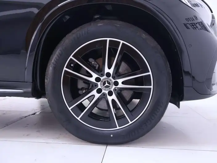 Mercedes-Benz GLC 2026 Model GLC 260 L 4MATIC Luxury Model 5 seat – фото 4