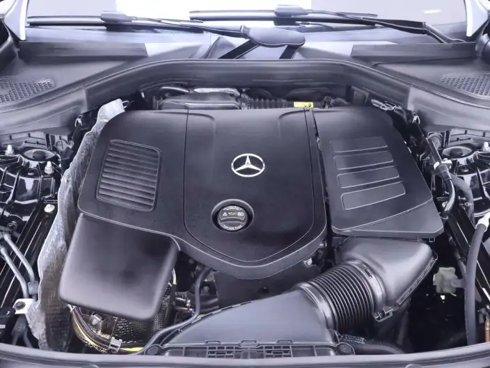 Mercedes-Benz GLC 2026 Model GLC 260 L 4MATIC Luxury Model 5 seat – фото 5
