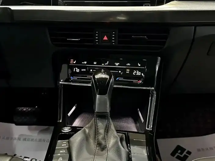 Volkswagen Passat 2023 Model 330TSI Starry sky Elite Edition – фото 6