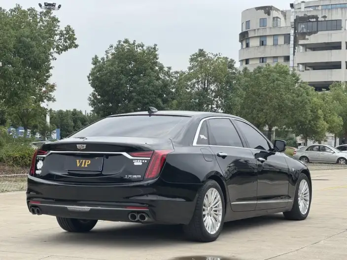 Cadillac CT6 2022 Model 28T Fashion Model – фото 6