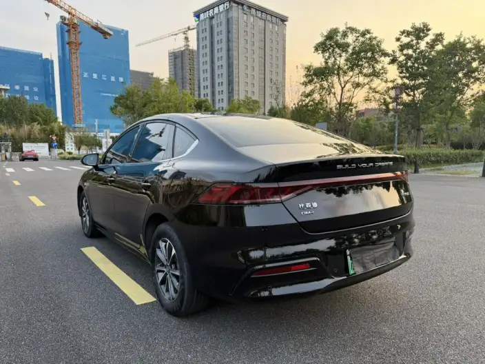 BYD Qin PLUS DM 2023 Model DM-i Champion Edition 55KM Leading Model – фото 3