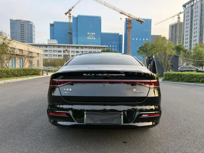BYD Qin PLUS DM 2023 Model DM-i Champion Edition 55KM Leading Model – фото 4