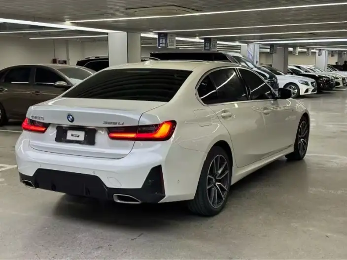 BMW 3 Series 2023 Model 325Li M Sports Set – фото 6