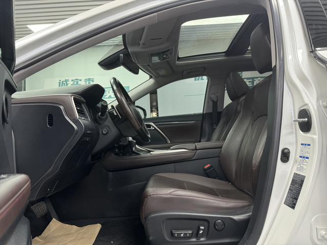 Lexus RX Модель 2020 года 300 4WD Elegant Edition Country VI – фото 7