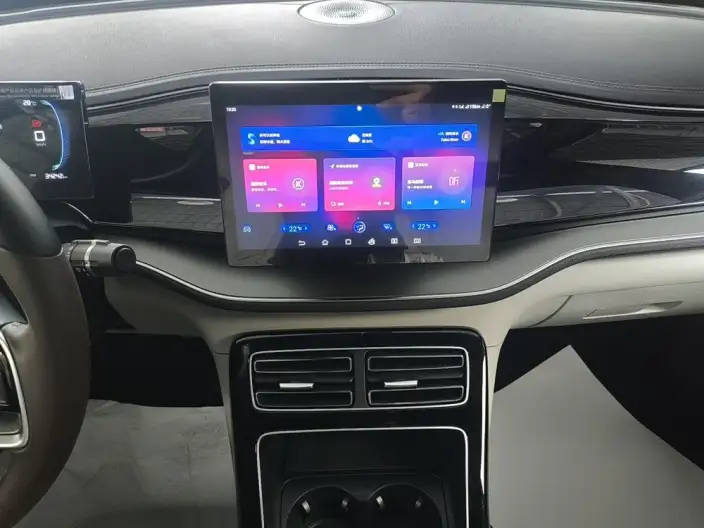 Qin Plus EV 2024 Model Honor Edition 510KM Leading Model – фото 5