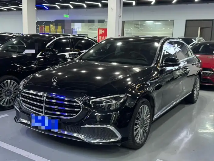 Mercedes-Benz E-Class 2023 Model E 300 L Fashion Model sedan – фото 1