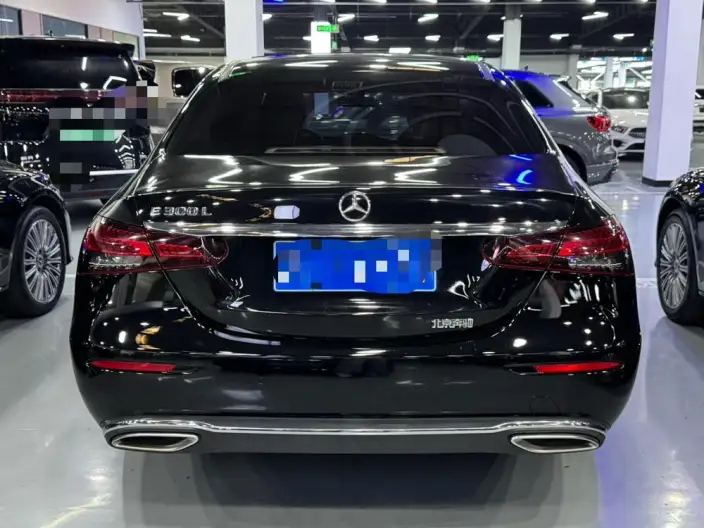 Mercedes-Benz E-Class 2023 Model E 300 L Fashion Model sedan – фото 5