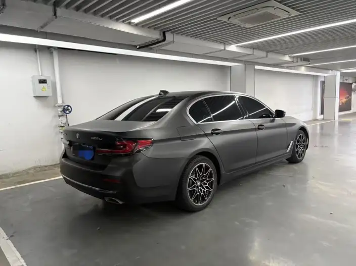 BMW 5 Series 2021 Model 525Li Luxury Set – фото 6
