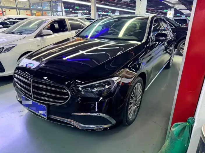 Mercedes-Benz E-Class 2022 Model E 300 L Fashion Model sedan – фото 1