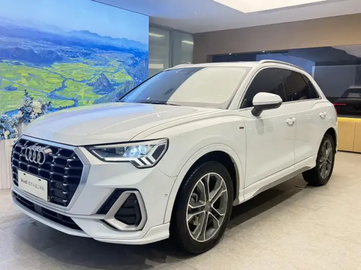 AUDI Q3 2021 Model 40 TFSI Fashion Dynamic Model – фото 1