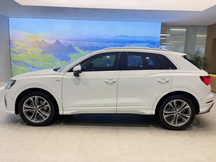 AUDI Q3 2021 Model 40 TFSI Fashion Dynamic Model – фото 3