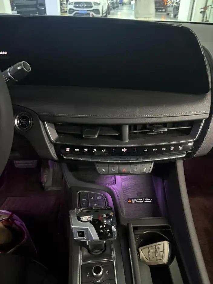 Cadillac CT5 2024 Model 28T Luxury Model Pro – фото 8