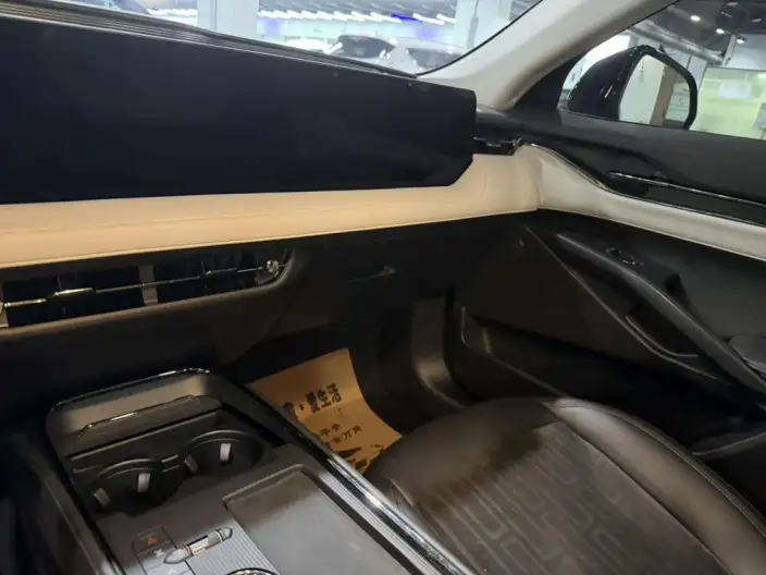 Ford Mondeo 2022 Model Facelift EcoBoost 245 Luxury Model – фото 10