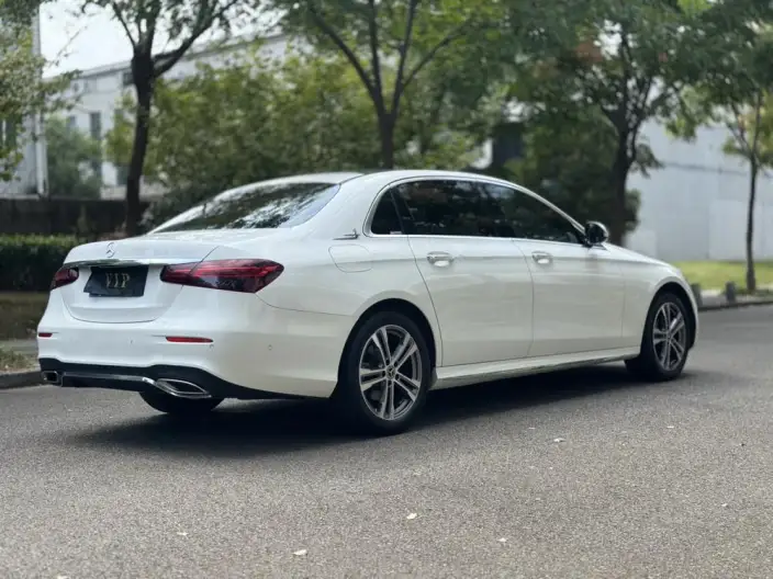 Mercedes-Benz E-Class 2021 Model E 260 L Sports sedan – фото 7