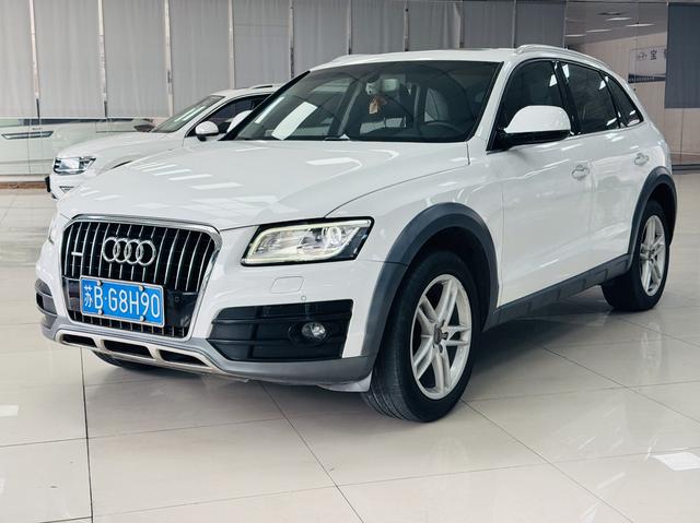Audi Q5 2017 40 TFSI Technology – фото 1