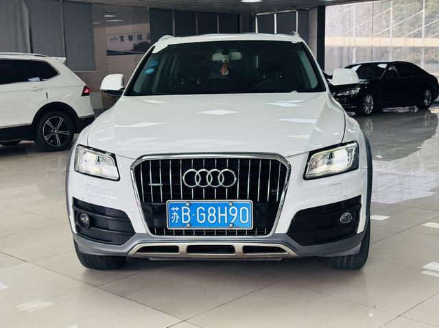 Audi Q5 2017 40 TFSI Technology – фото 2
